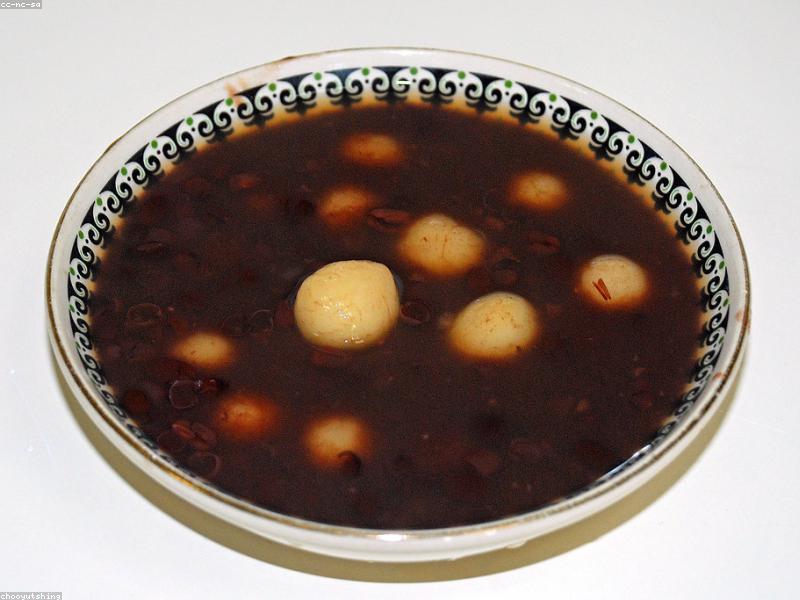 Bowl of tangyuan in sweet ginger soup